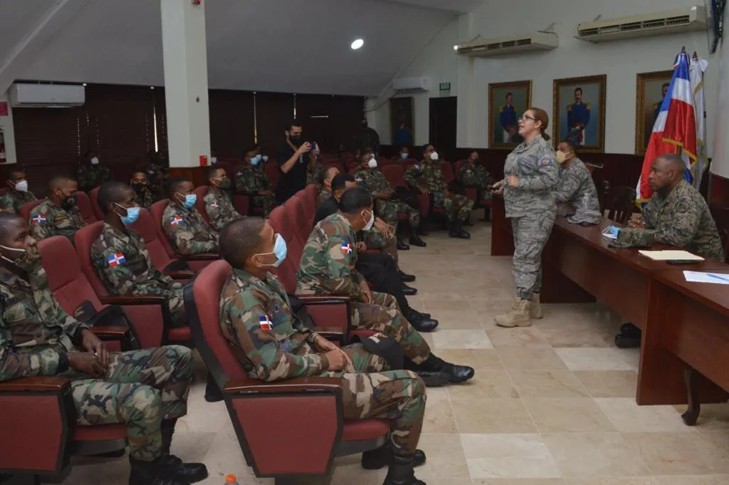 “Educación en Valores”, charlas para militares que imparte el Mide