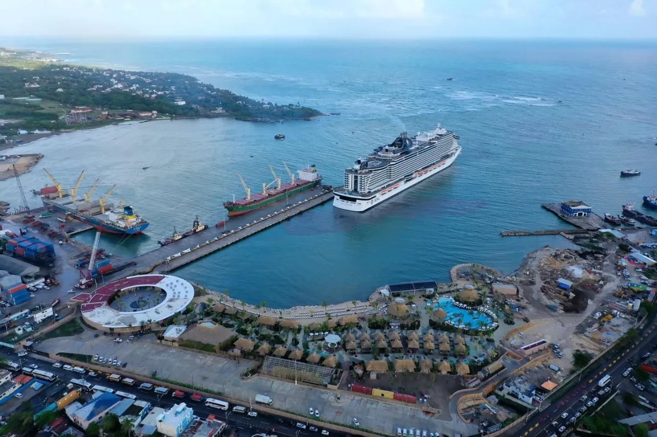 Puerto Plata recibe “Odyssey of the Seas” uno de los barcos de cruceros más grande del mundo