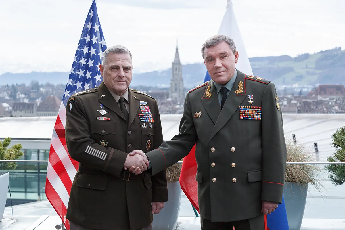 Jefes militares de EEUU y Rusia tratan sobre la seguridad internacional