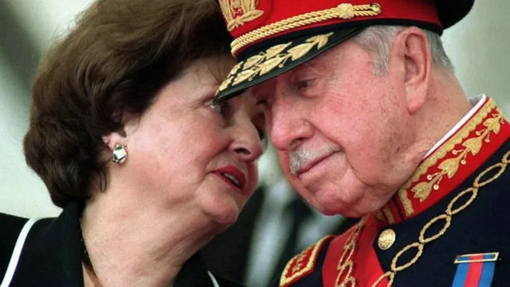 Murió Lucía Hiriart, viuda del dictador Pinochet