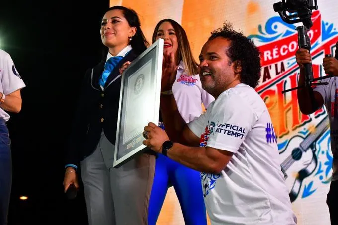 República Dominicana logra Récord Guinness del baile de bachata más grande del mundo