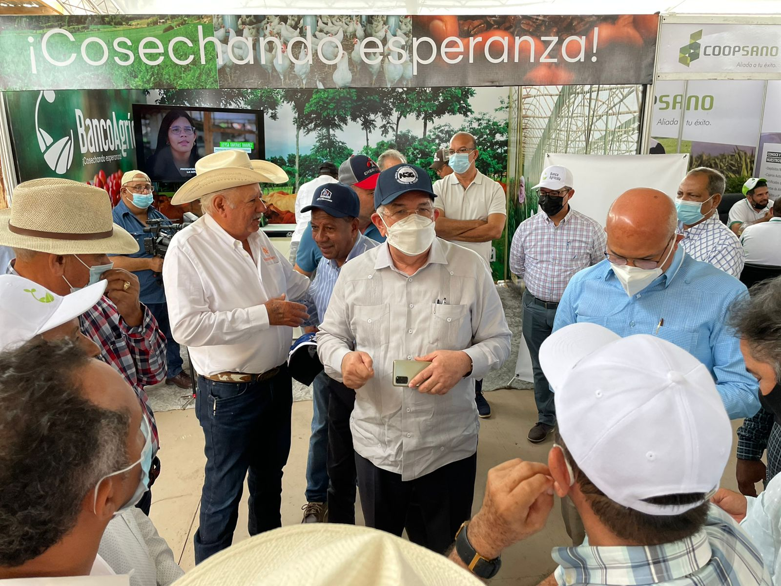 Abinader otorga recursos extraordinarios al Bagrícola por RD$10,550 millones