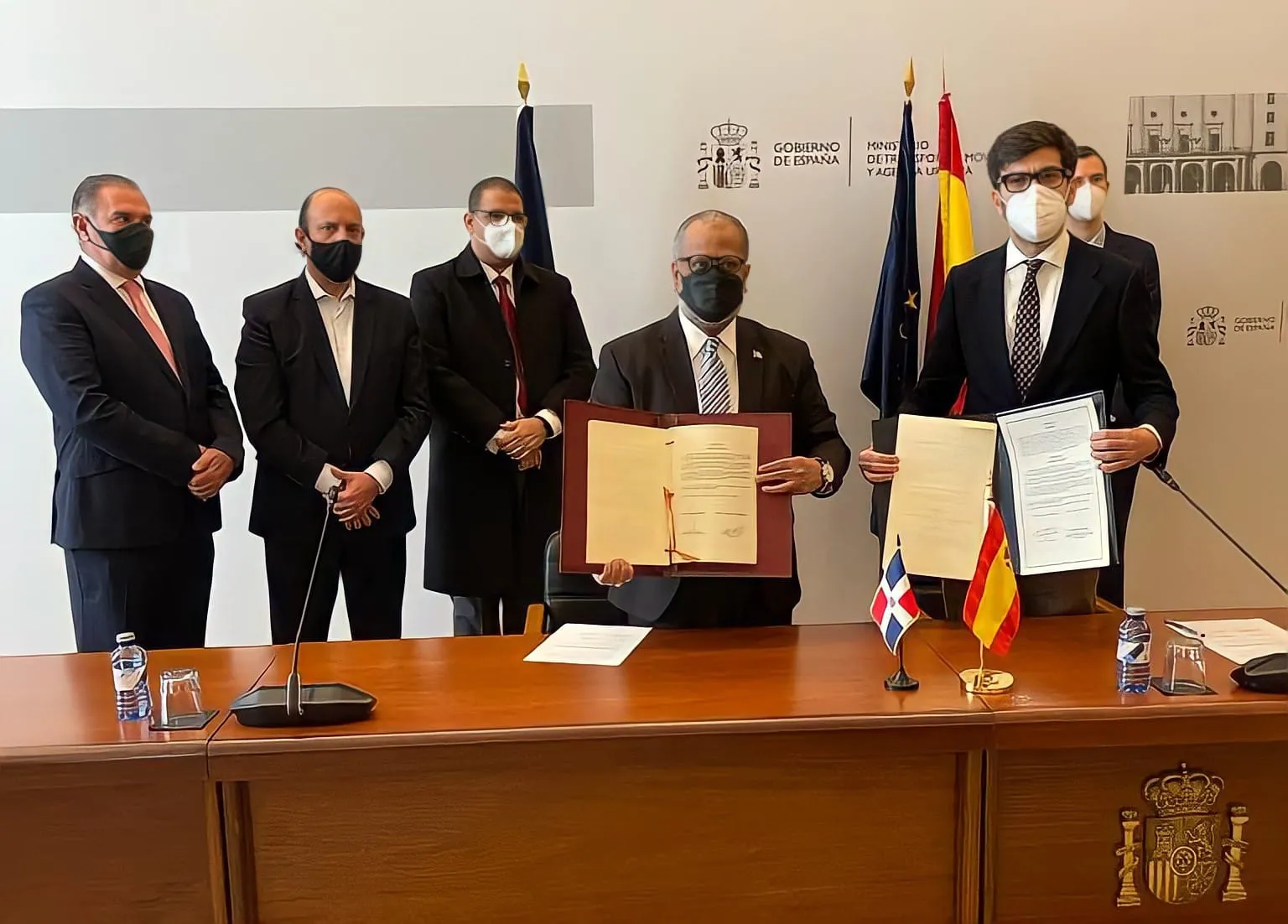 República Dominicana logra firmar acuerdo de transporte aéreo con España después de 12 años