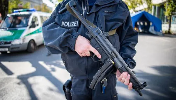 Un atacante suicida deja varios heridos en una universidad alemana