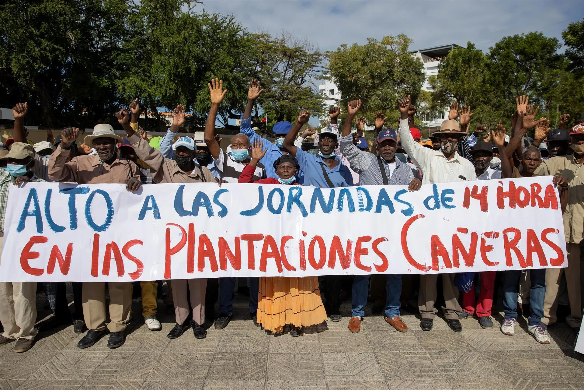 Trabajadores de caña de azúcar de origen haitiano exigen sus pensiones