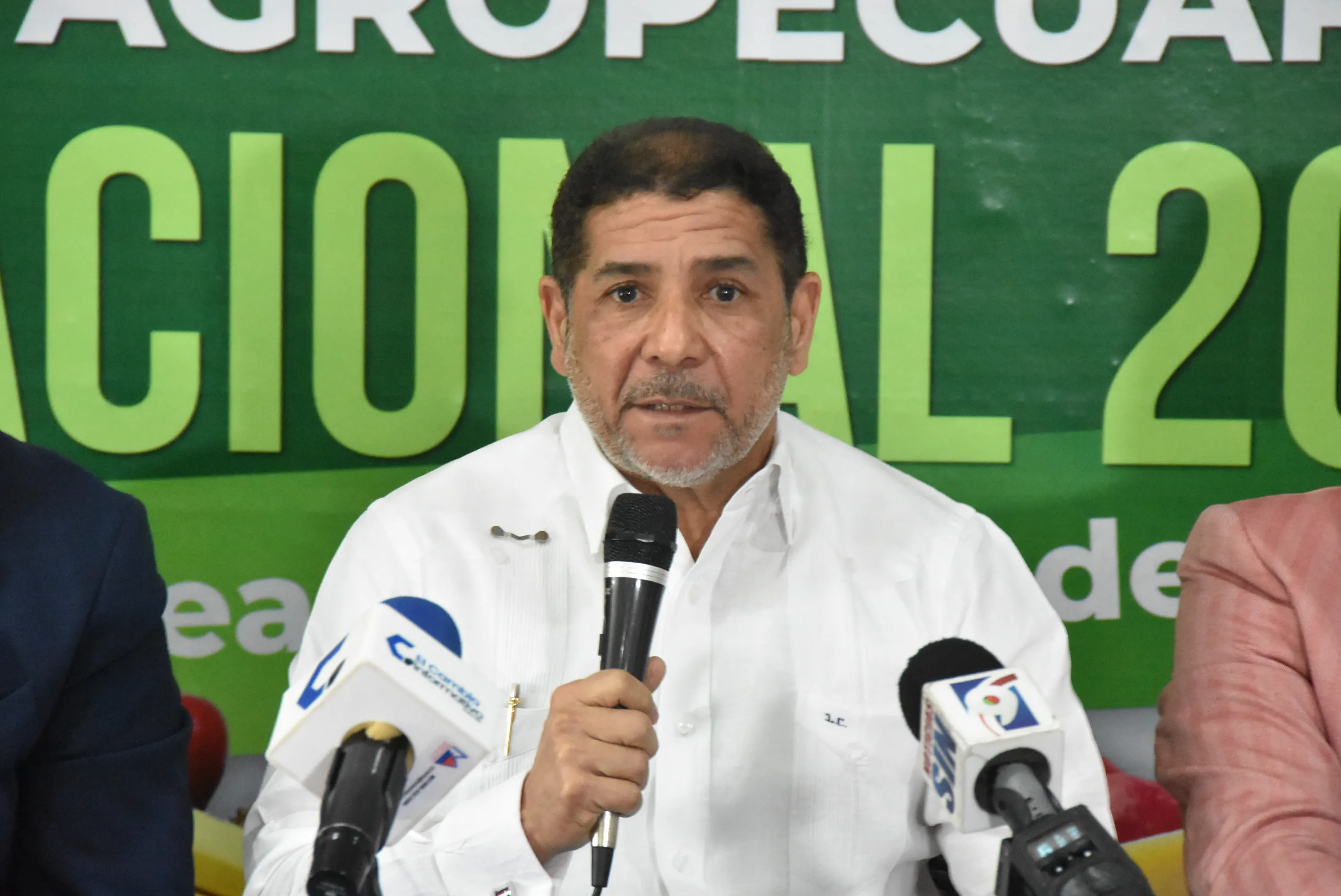 Limber Cruz explica qué hace el Gobierno frente a altos precios alimentos