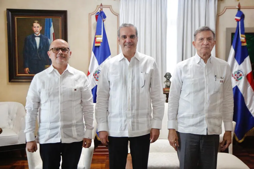 República Dominicana y Costa Rica acuerdan potenciar su conexión aérea