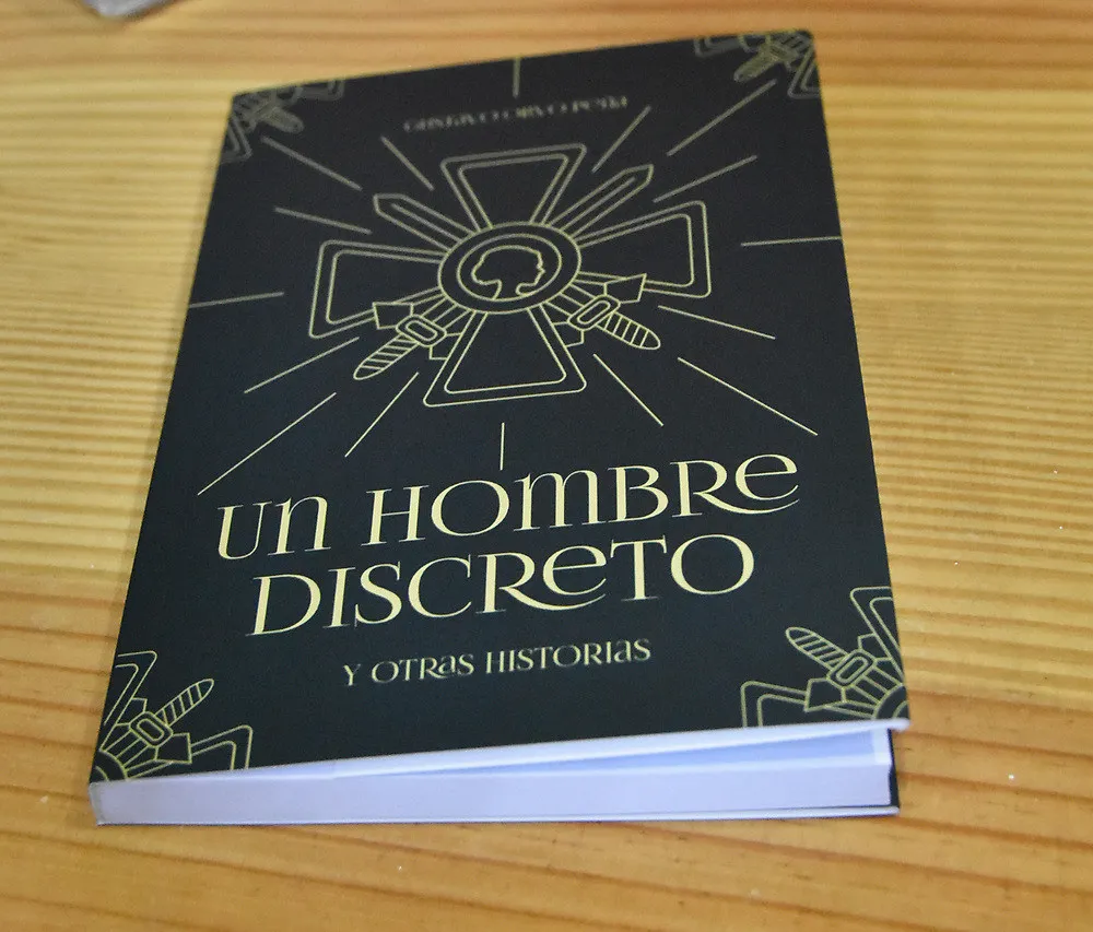 Un hombre discreto y otras historias, de Gustavo Olivo Peña