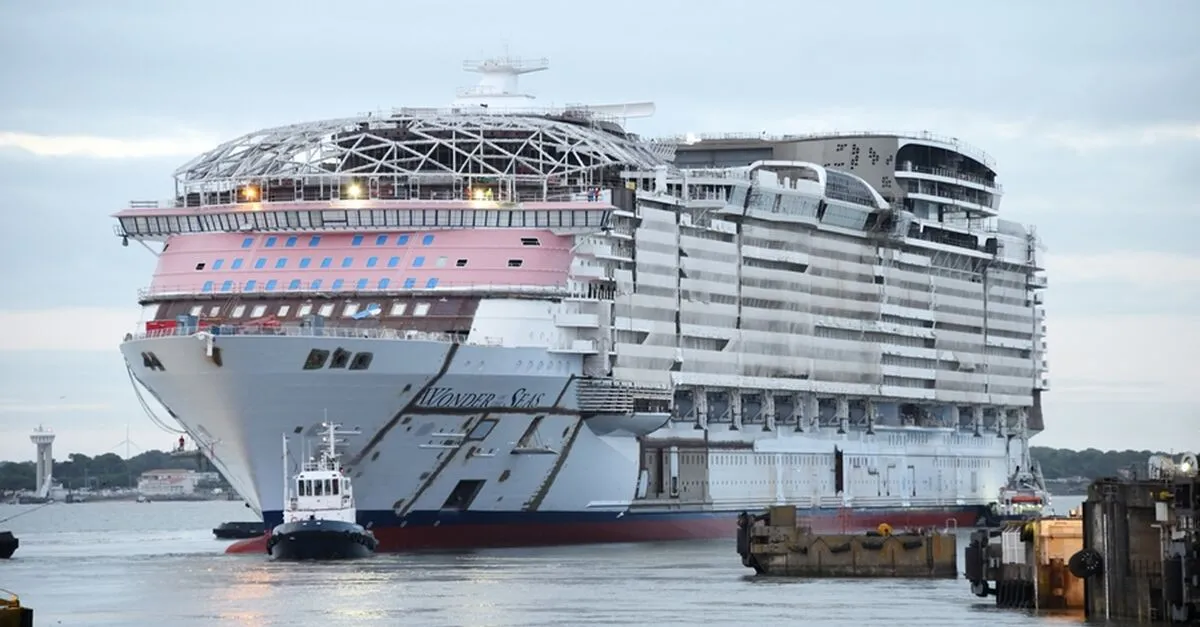 El nuevo crucero más grande del mundo llega a su puerto base en Florida