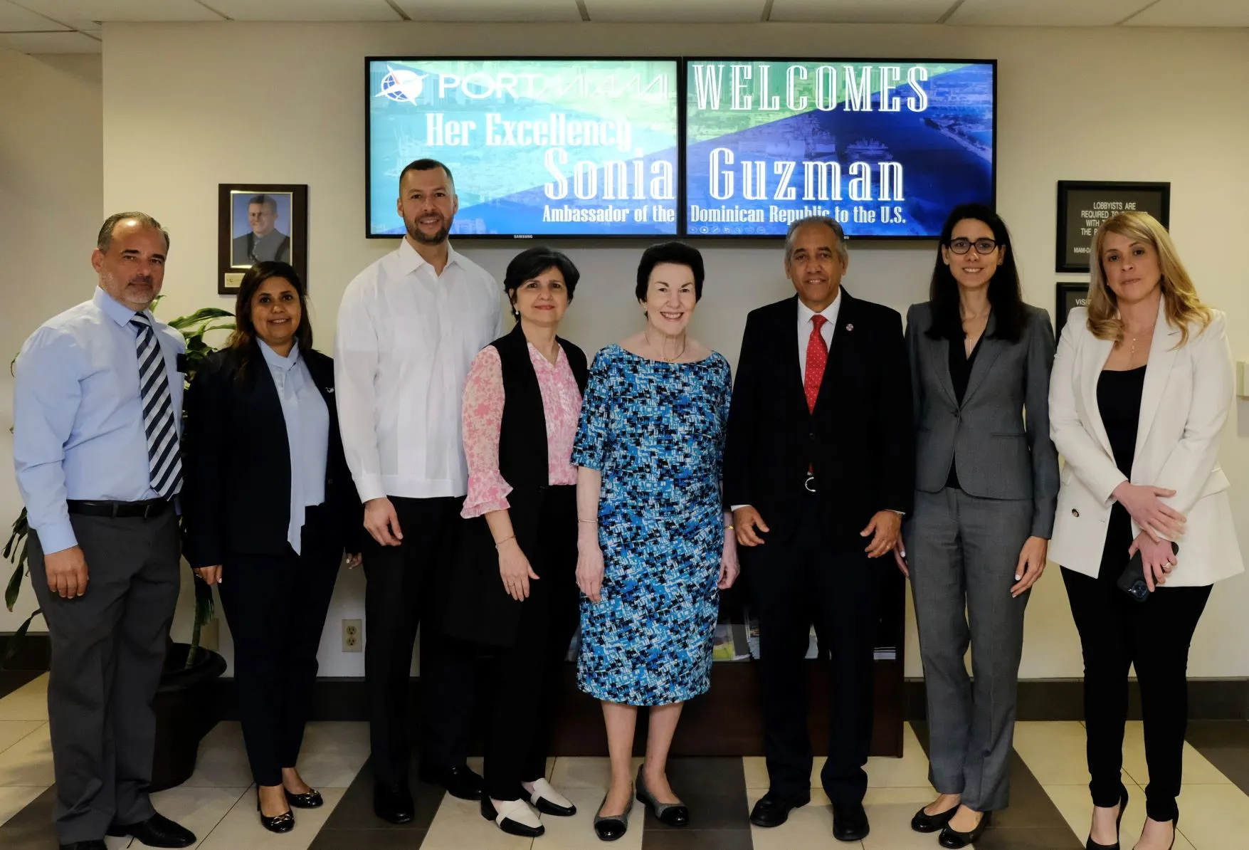 Embajadora dominicana en EE.UU realiza vista oficial a Miami