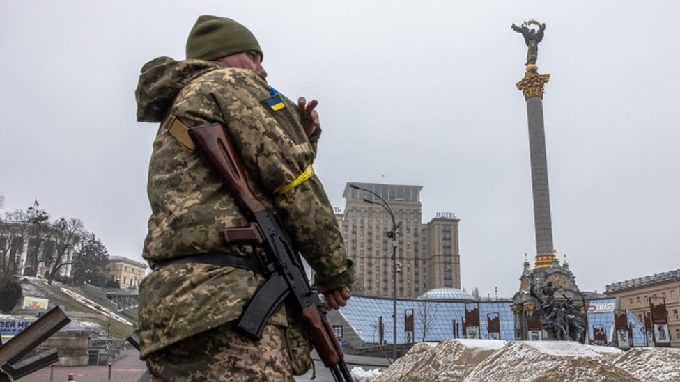 Rusia y Ucrania: las razones por las que el convoy ruso tiene poco progreso en su camino hacia Kiev