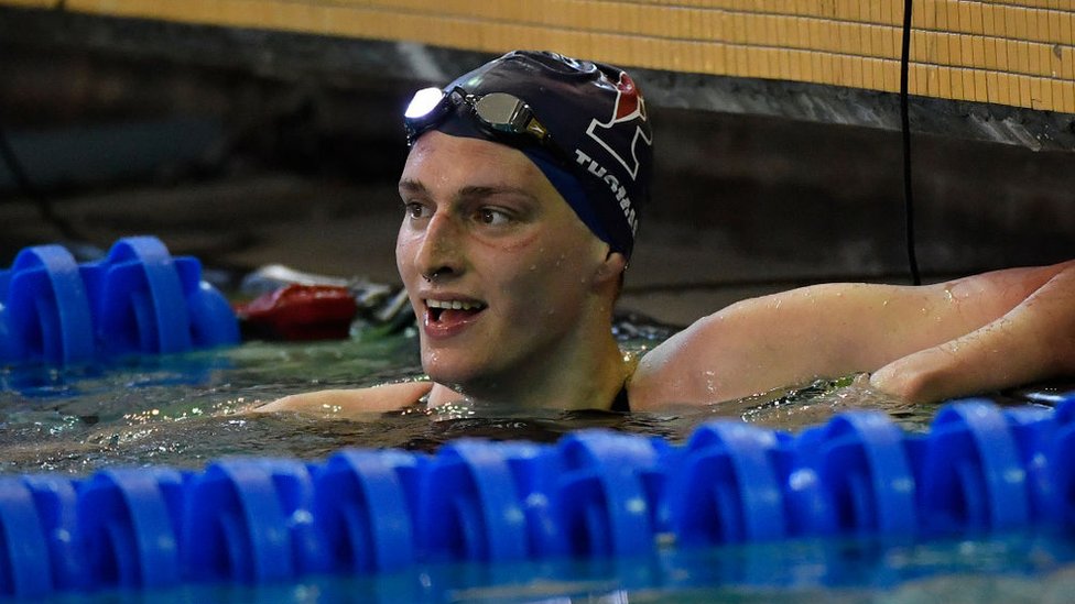 La polémica por Lia Thomas, la primera nadadora transgénero en ganar una competencia universitaria de élite en Estados Unidos