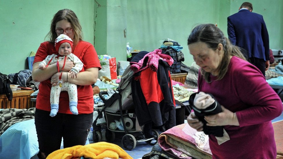 Rusia y Ucrania: Kiev acusa a Moscú de llevarse miles de civiles de Mariúpol a su territorio