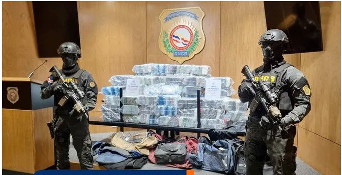 Armada confisca 290 paquetes de cocaína en la costa de La Romana