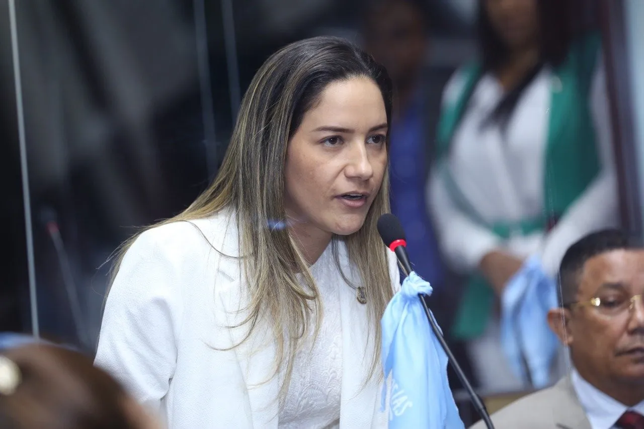 La viuda del diputado López Chávez le sustituye en el cargo