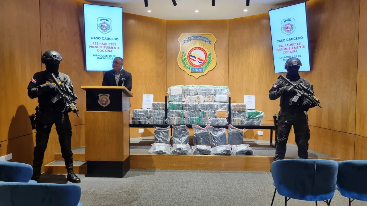 Incautan contenedor con 233 paquetes de cocaína en Puerto Caucedo