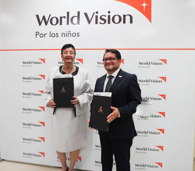 World Vision República Dominicana e INAIPI firman acuerdo
