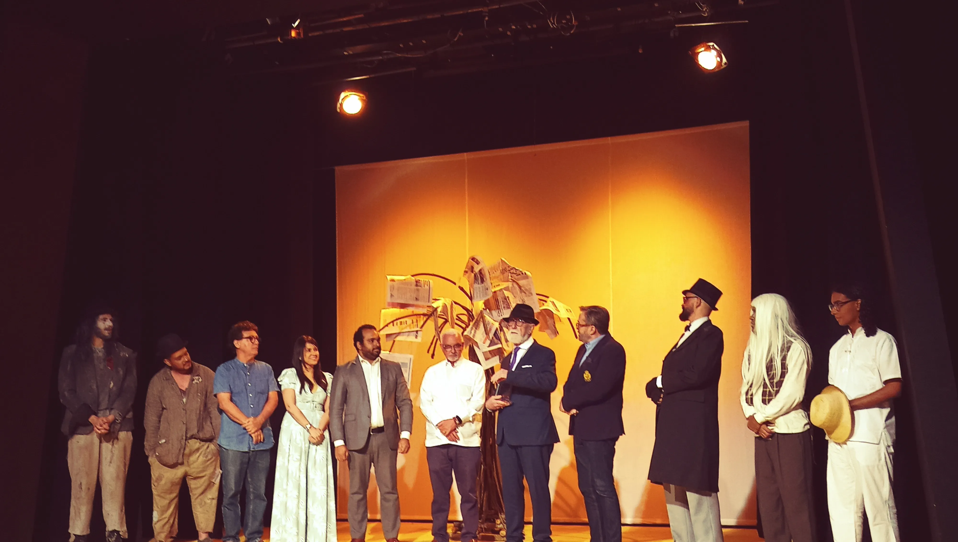 Un emotivo Iván García es homenajeado en primera temporada Teatro Banreservas