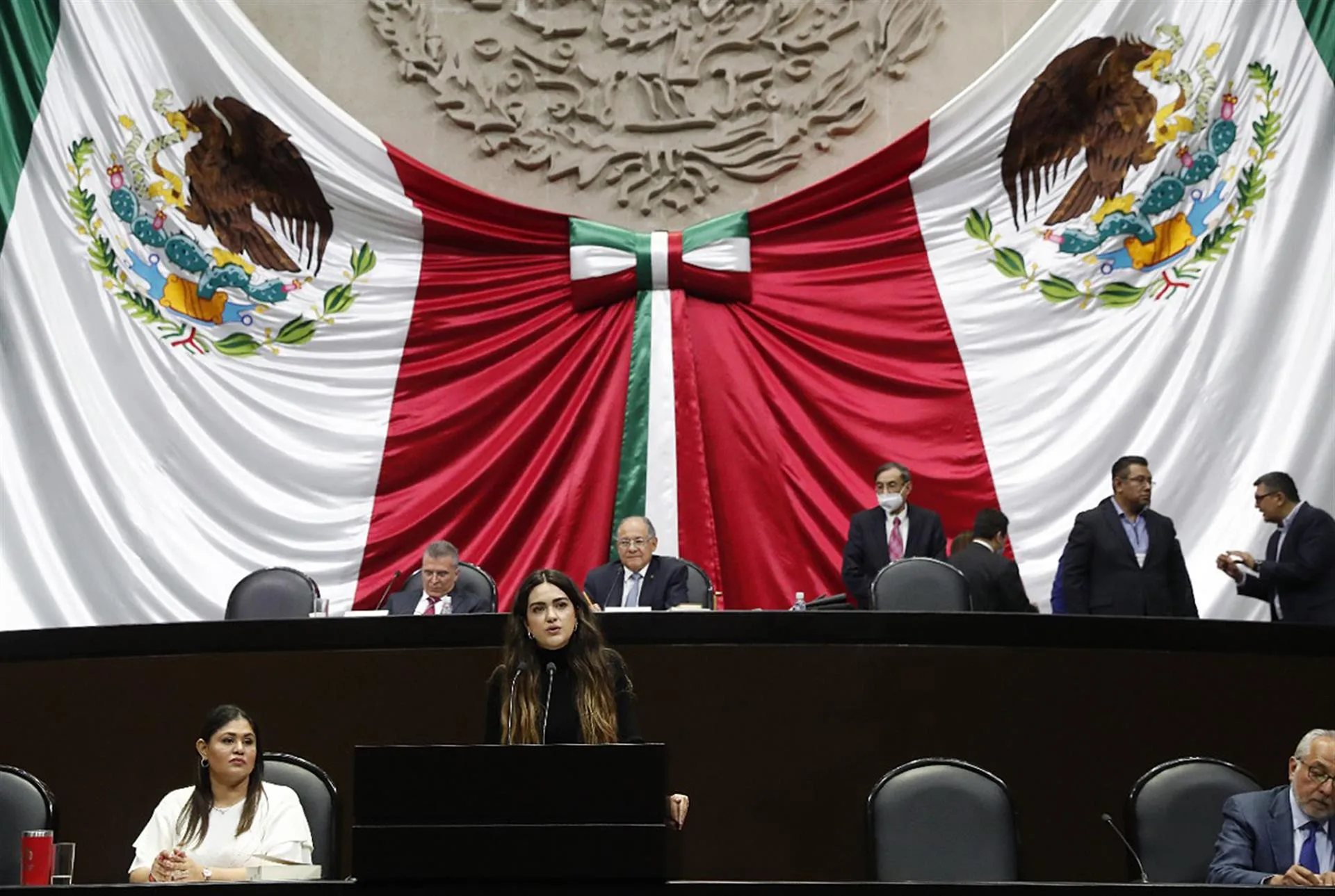 Oficialismo mexicano nacionaliza litio tras revés eléctrico de López Obrador