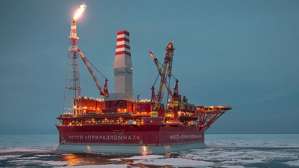 Rusia y Ucriana: Un embargo total pondría fin a la guerra, afirma un exasesor de Putin
