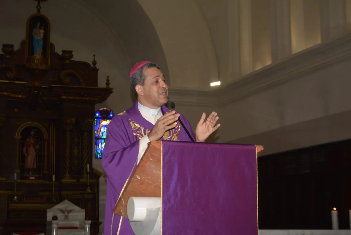 Obispo auxiliar Santiago sugiere llevar a las escuelas orientación sobre uso agua