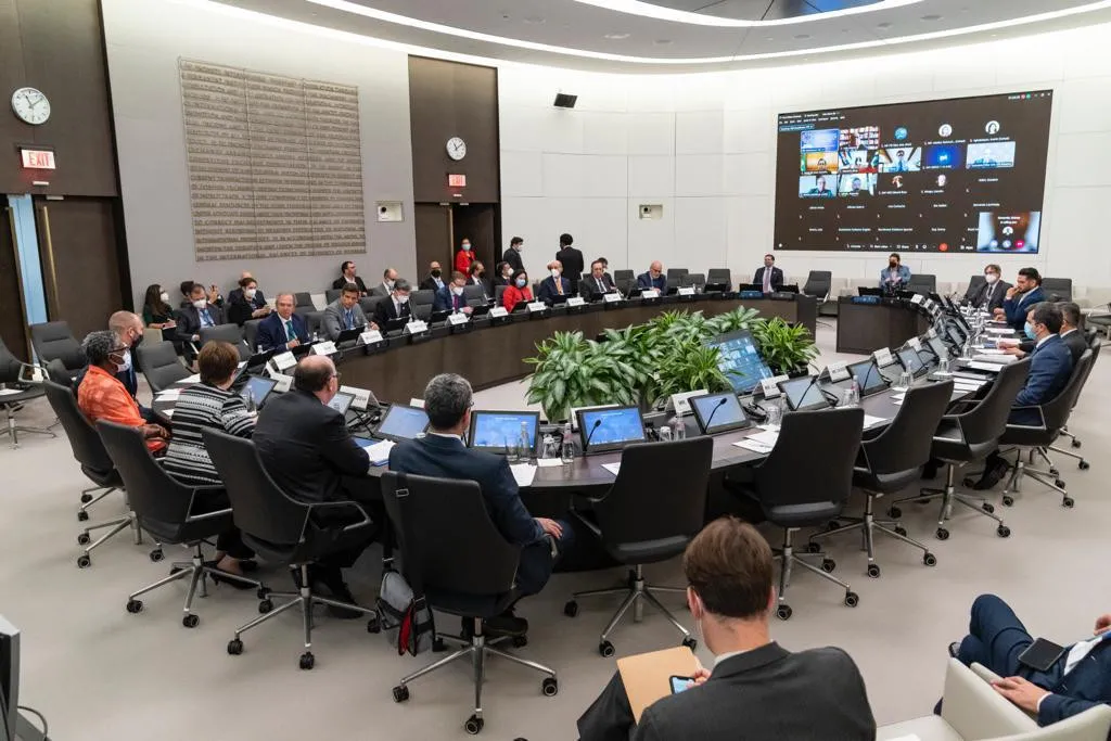 En reuniones del FMI y el BM gobernador BC resalta recuperación economía dominicana