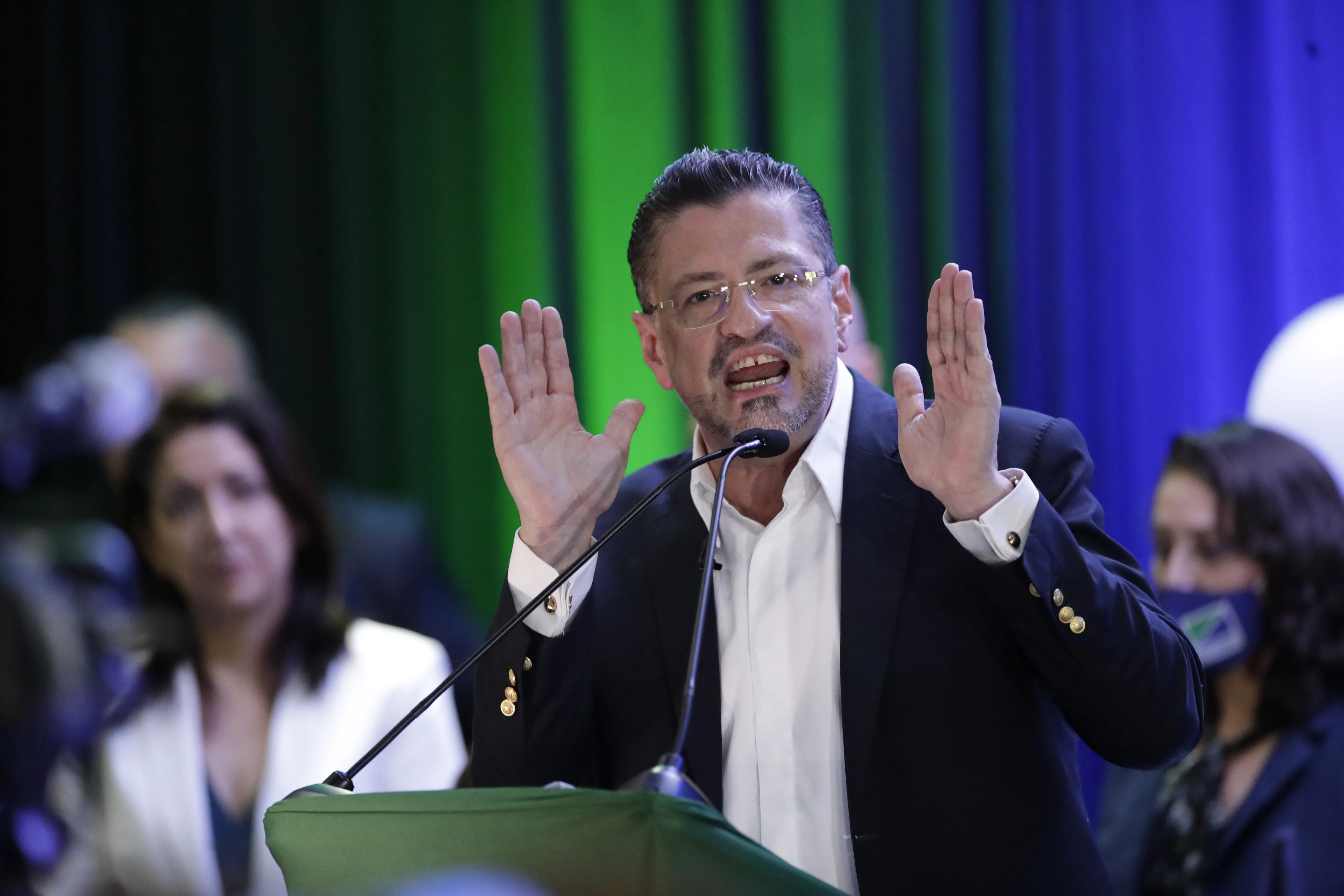 Rodrigo Chaves es electo presidente de Costa Rica
