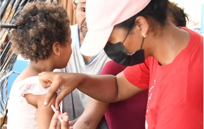 El 15 % de niños dominicanos no ha completado esquema de vacunación