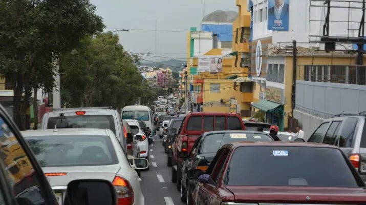 Juan Marte afirma monorriel y teleférico dejarán sin comida a trabajadores de 22 rutas