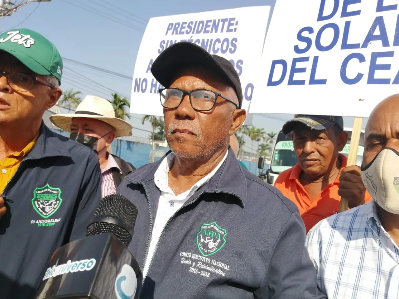 Profesionales agropecuarios siguen su viacrucis desde Dajabón hacia la capital por cancelaciones