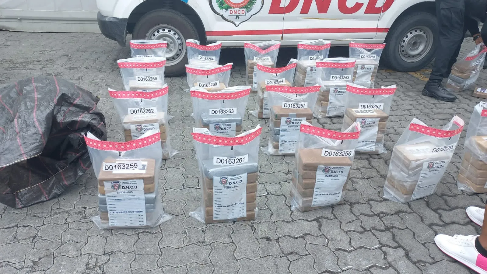 Interceptan 140 paquetes de cocaína procedente de Chile
