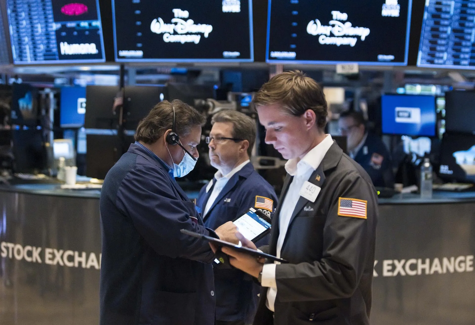 Wall Street cierra rojo y el Dow pierde a la espera de la inflación