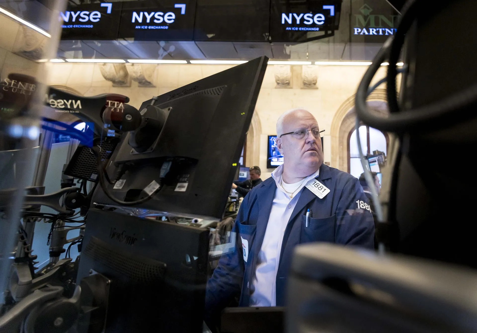 Wall Street cierra en rojo este jueves