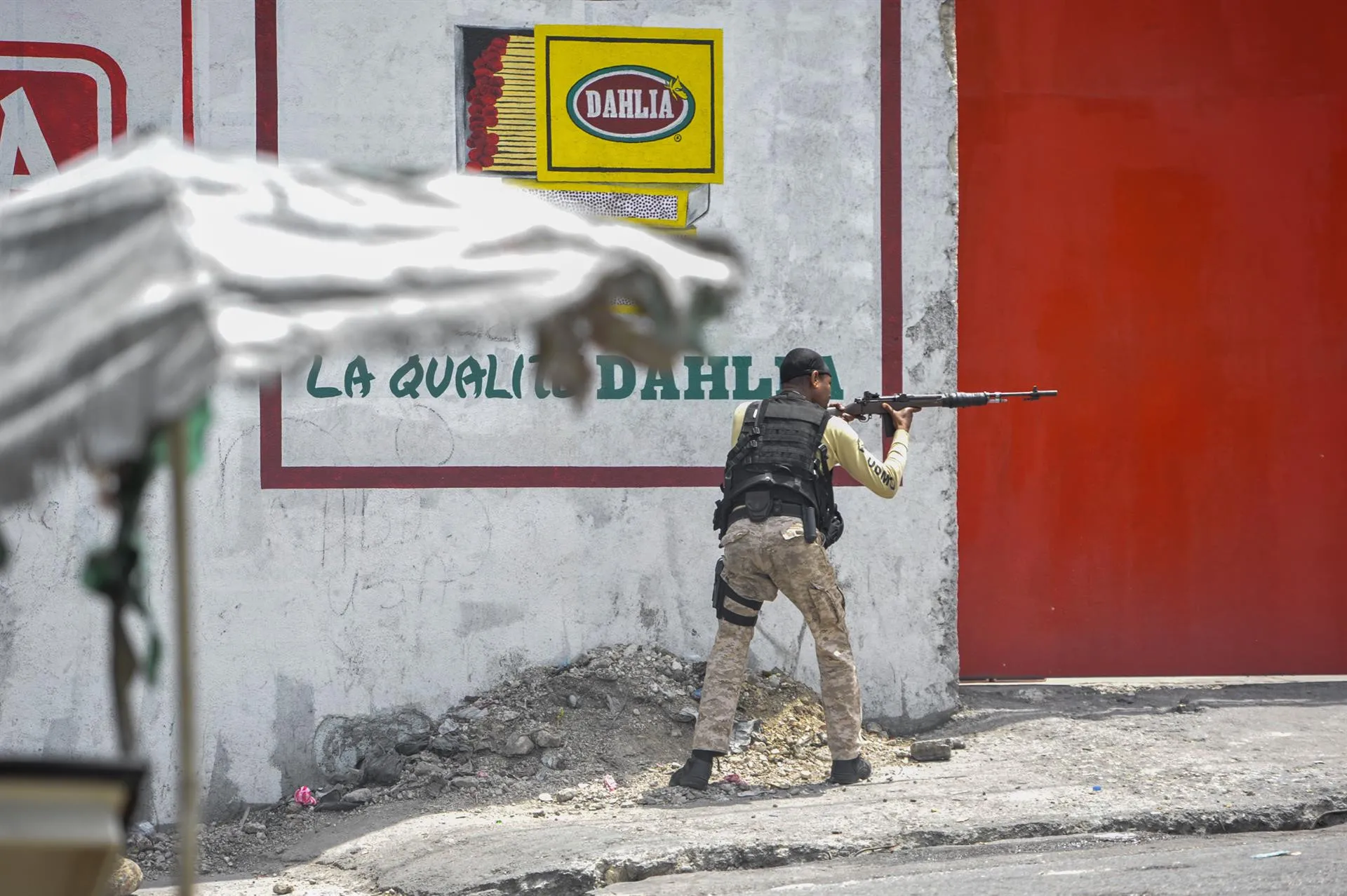 Policía dispara a manifestantes que piden en Puerto Príncipe fin de violencia y secuestros