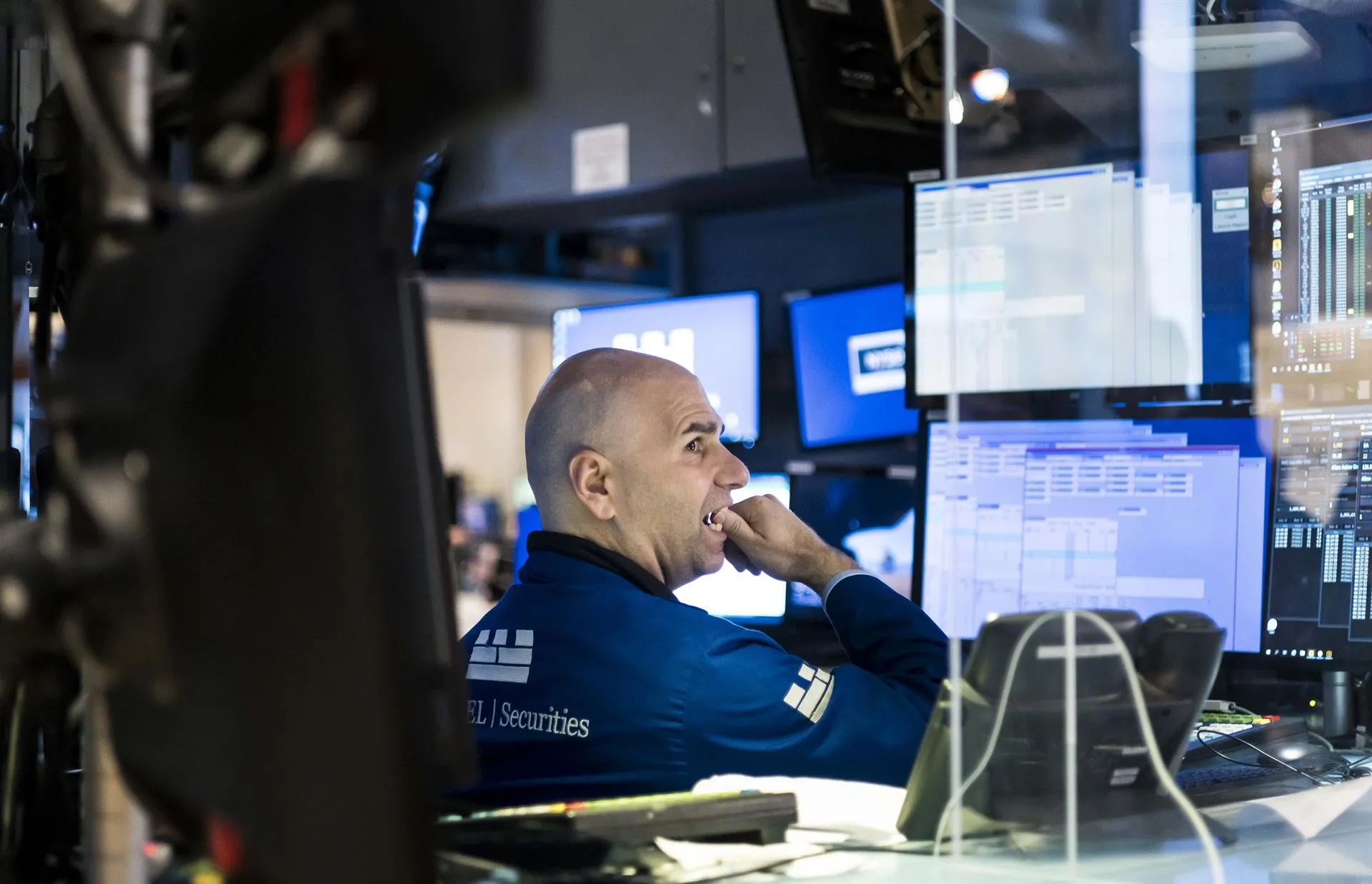Wall Street cerró este viernes en terreno mixto, aunque subió su principal indicador