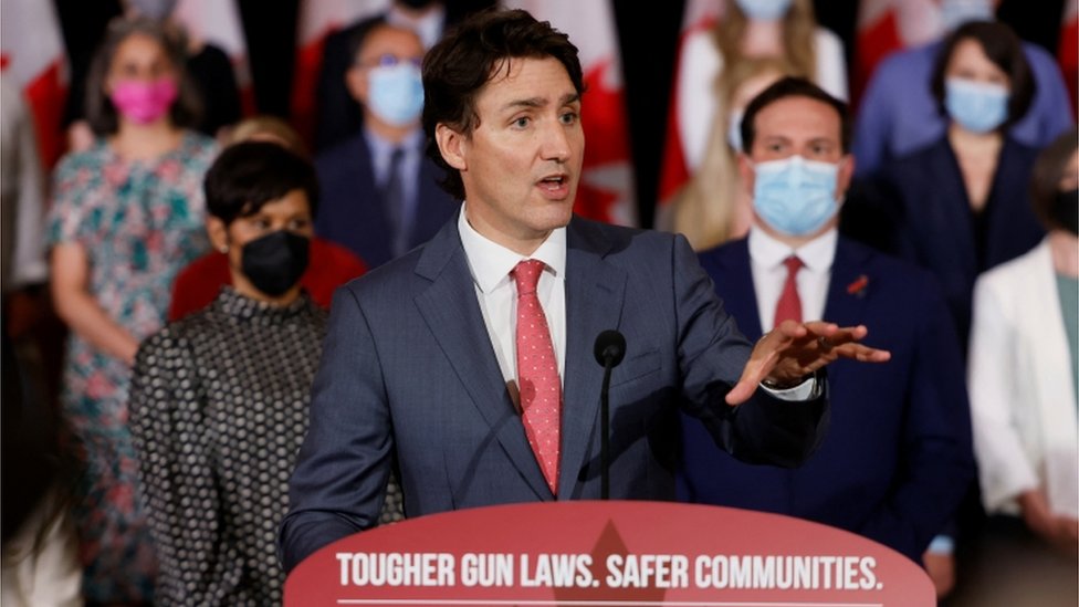 El ambicioso plan de Trudeau para restringir el acceso a las armas de fuego en Canadá