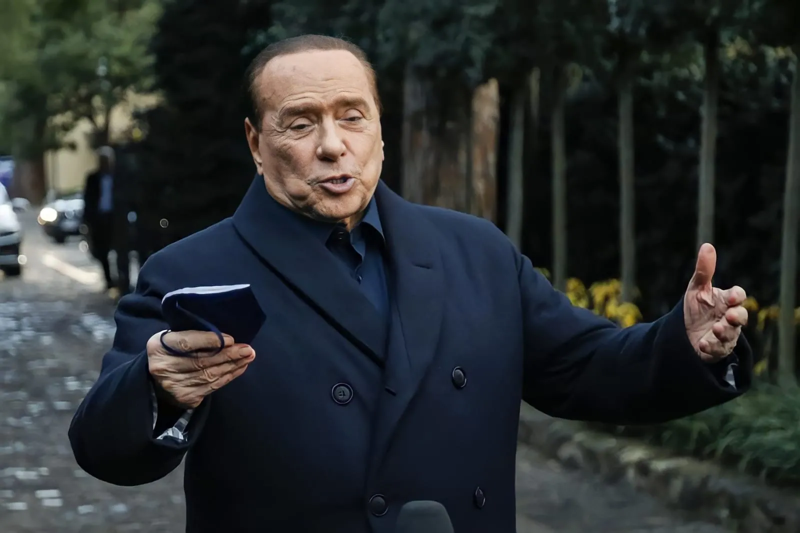 Berlusconi tenía 