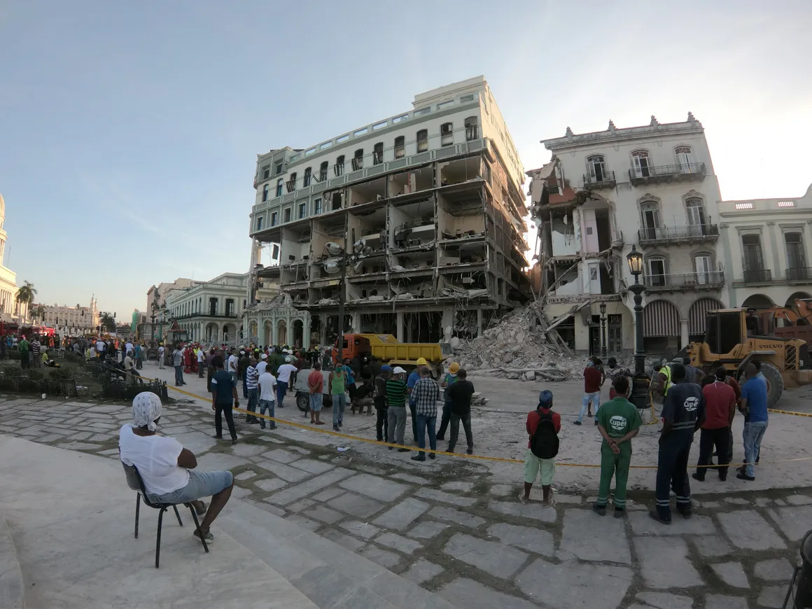 Ya van 26 fallecidos por explosión en hotel Saratoga en Cuba