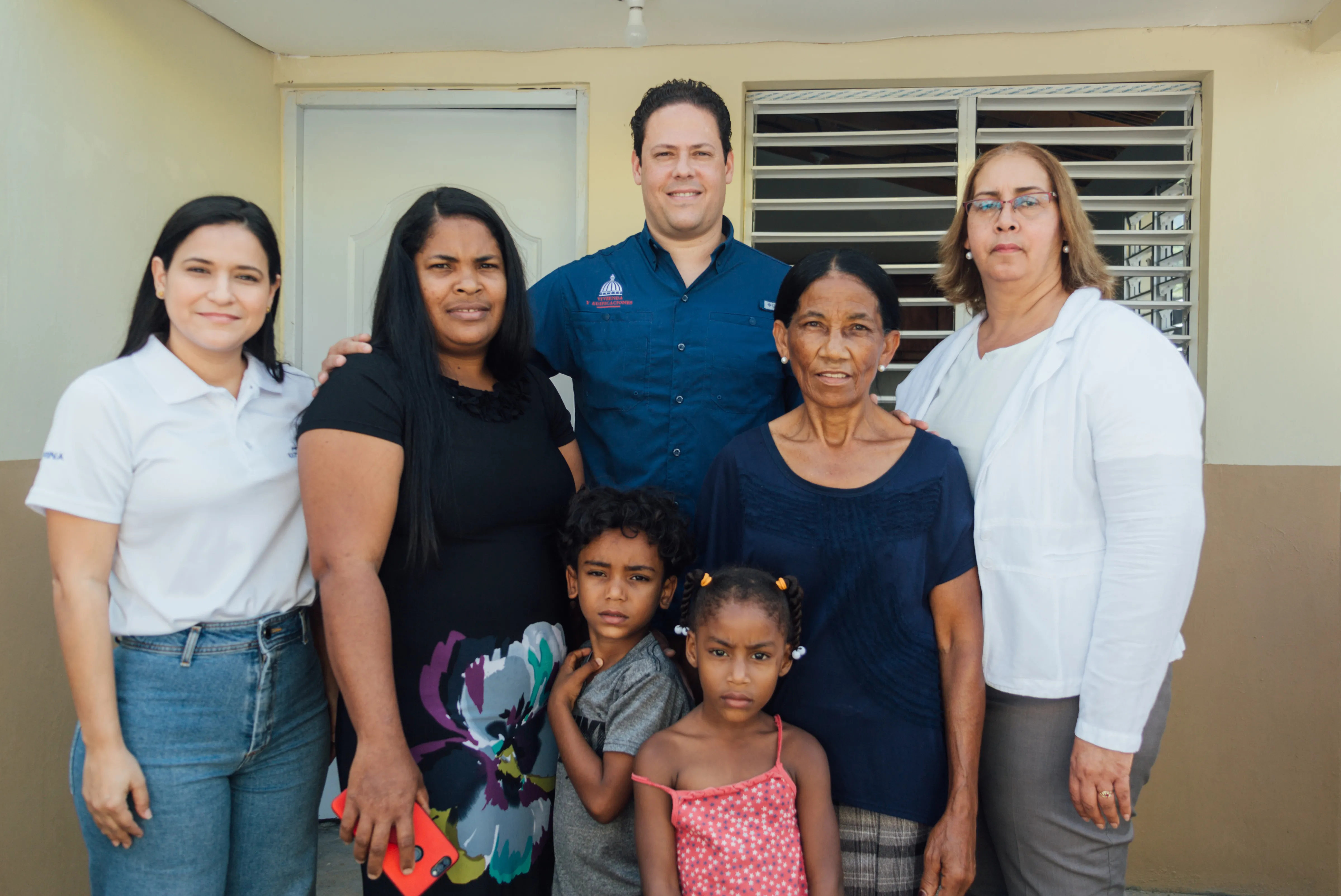 Mived entrega viviendas a madres en San Cristóbal