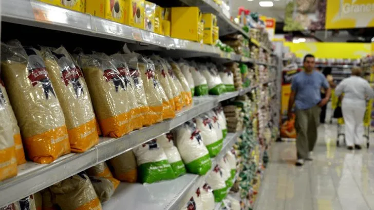 Brasil reduce impuestos de importación de alimentos de la canasta familiar