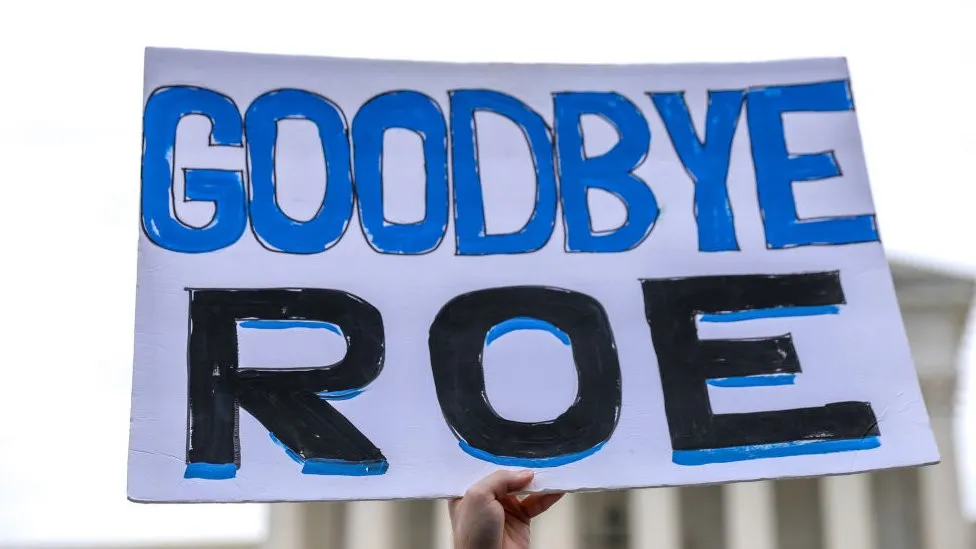 Fin del aborto en EEUU: grandes empresas se comprometen a pagar los gastos de sus empleadas que viajen a otro estado para abortar