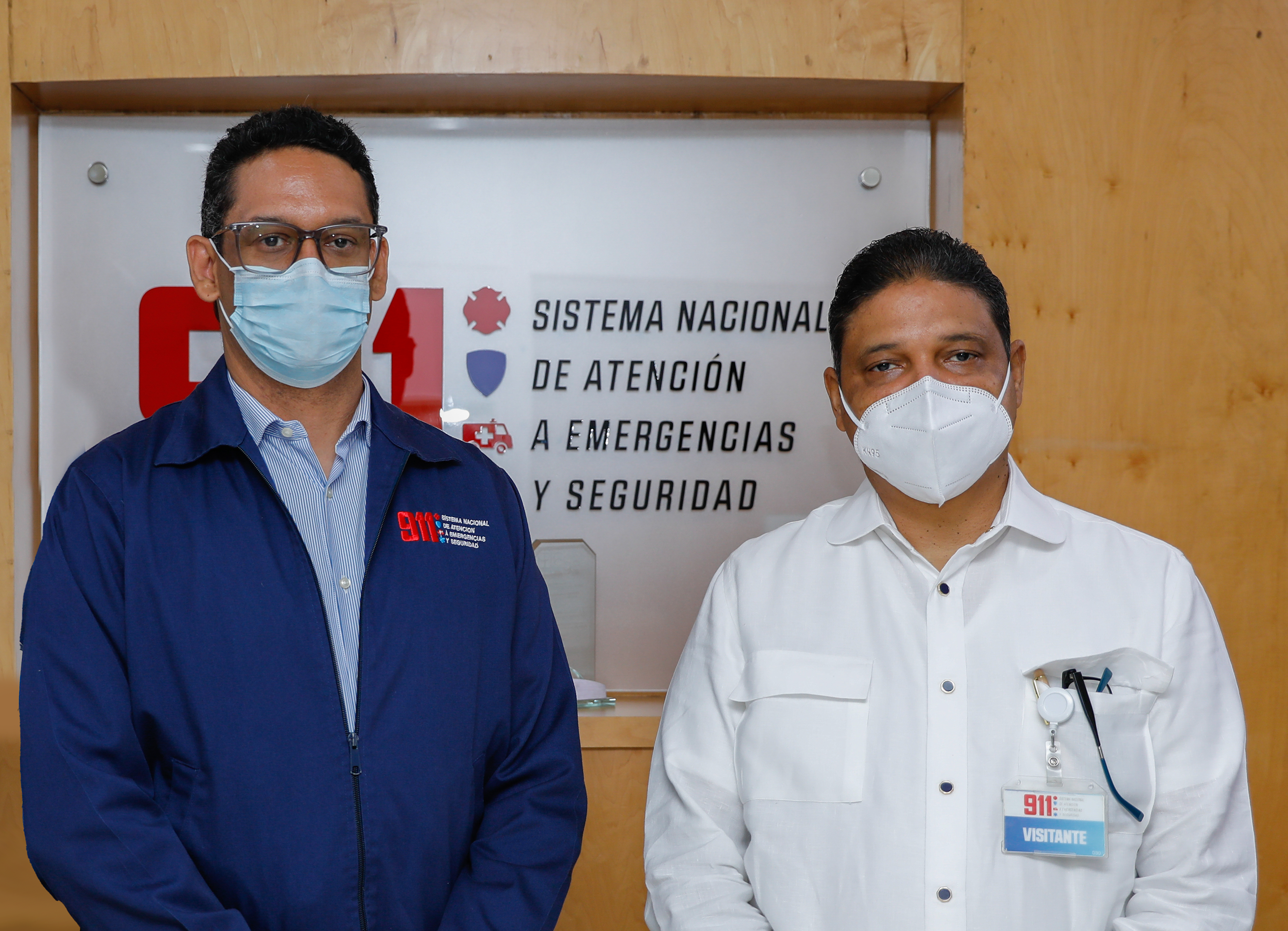 Director del 9-1-1 recibe al general Méndez y felicita su designación como jefe de Emergencias Médicas