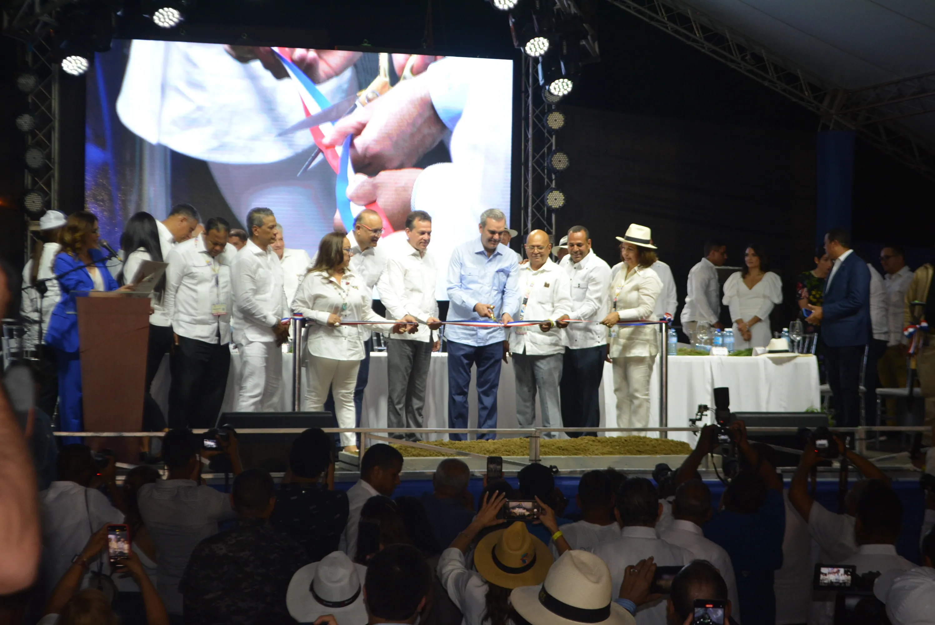 Abinader inaugura primera versión Dominican Cigar Fest en Tamboril