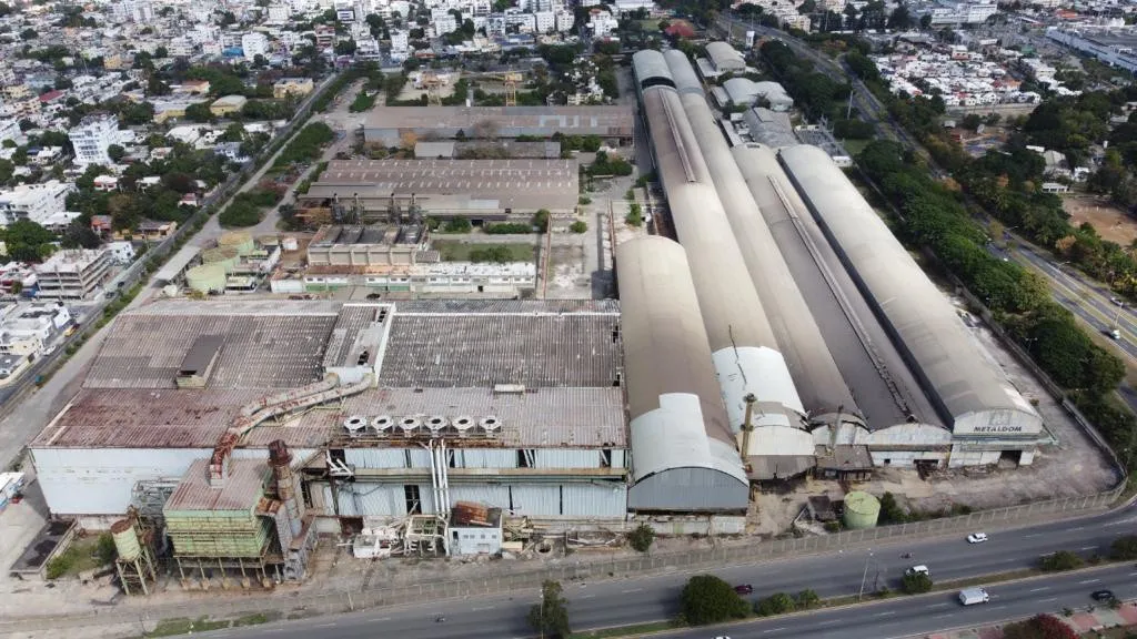 Metaldom iniciará desmantelamiento de sus instalaciones en el Malecón