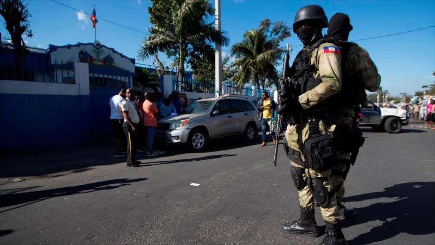 Individuos armados toman el control del Palacio de la Justicia en Haití