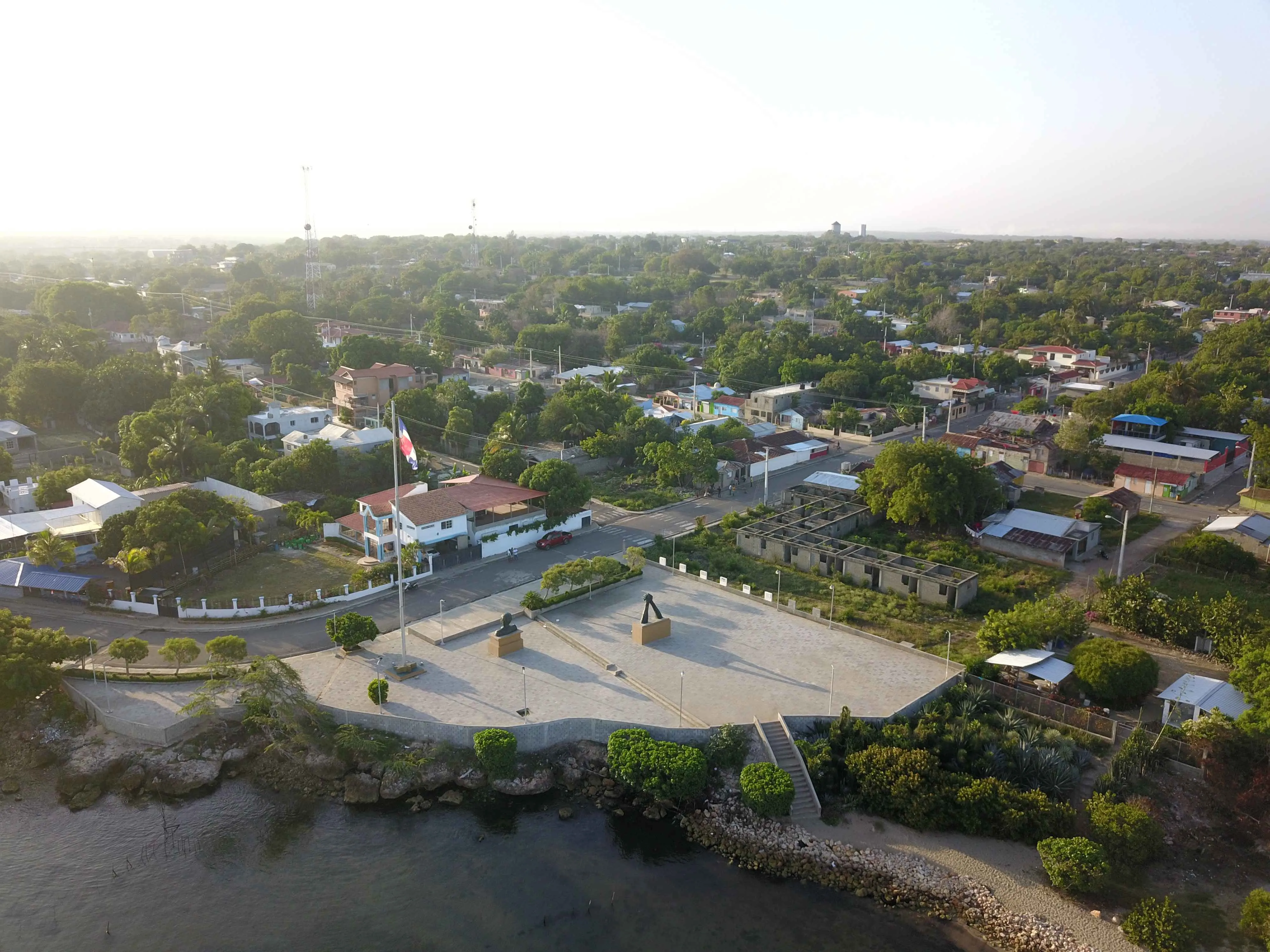 Saludan propuesta de plan maestro para el desarrollo de Manzanillo