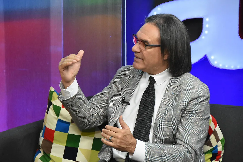 Médico dominicano Santiago Figuereo promueve plataforma de negocios StageWood