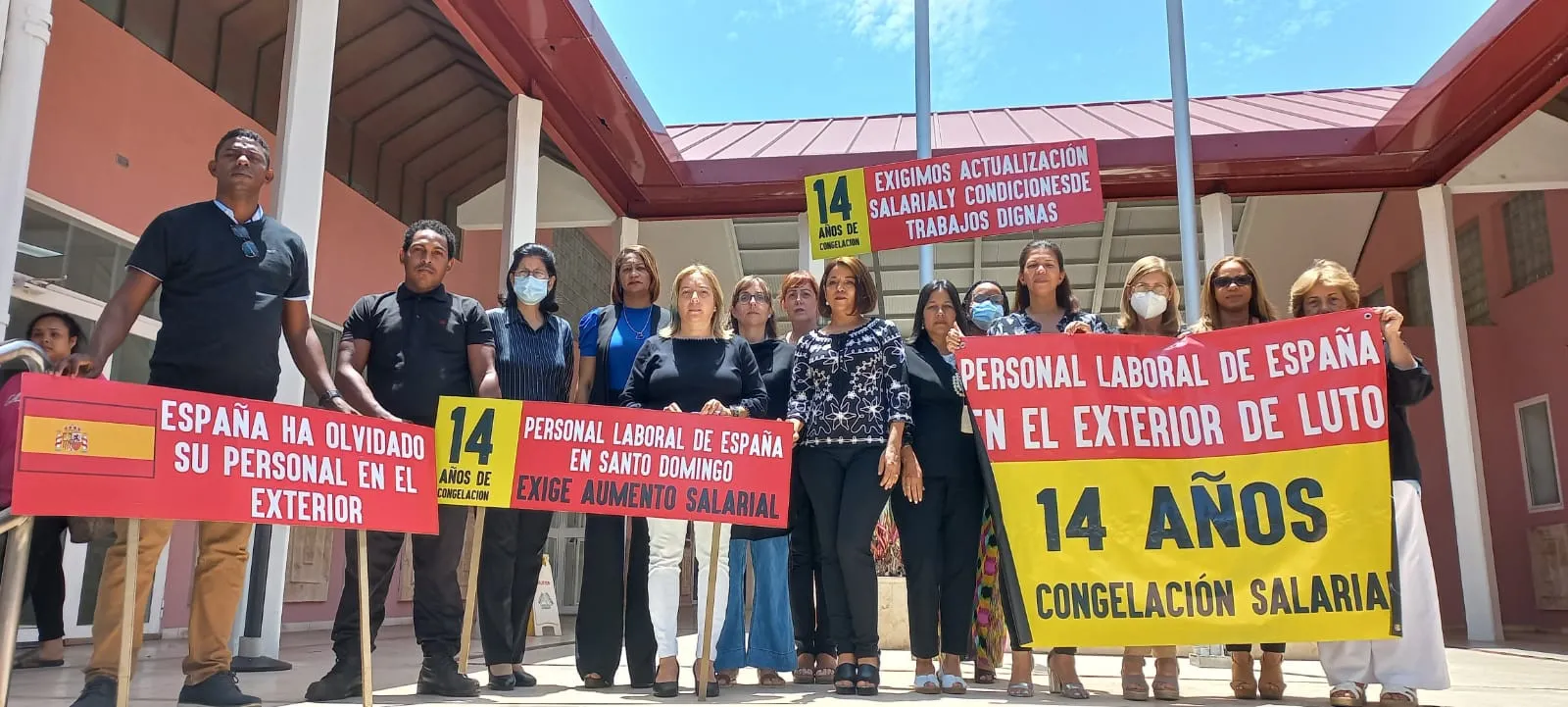 Empleados por españoles denuncian 14 años de sueldos congelados