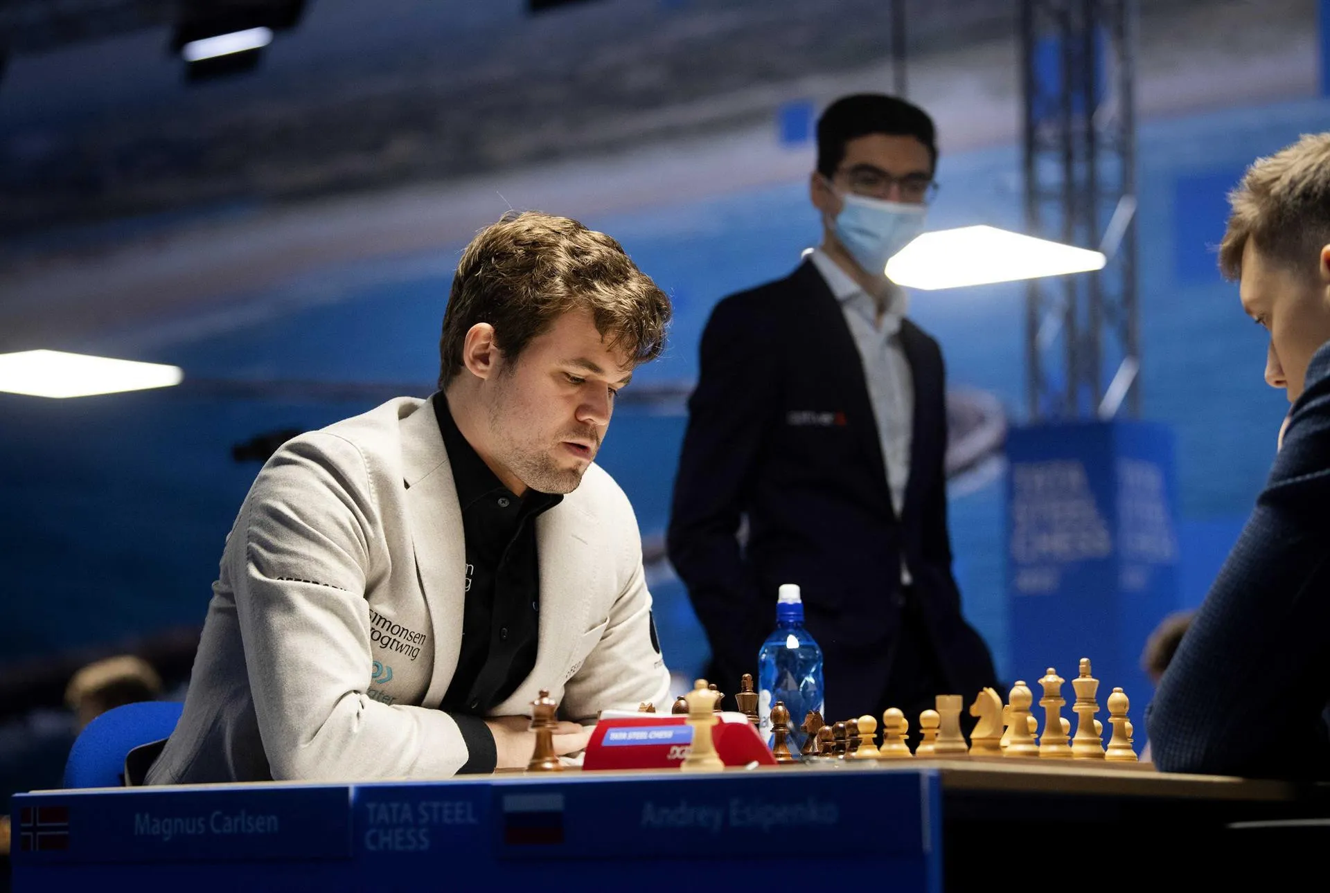 Magnus Carlsen anuncia que no defenderá su título mundial
