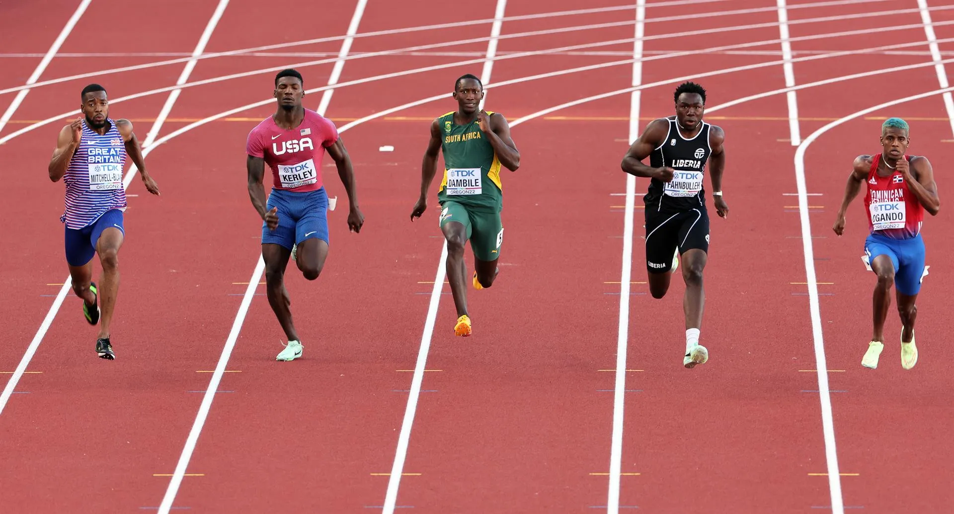 Alexander Ogando a la final de 200 con récord dominicano